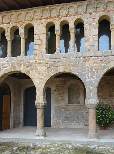 Arquerías de la Porta Ferrada