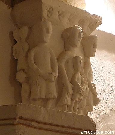 Capitel del arco triunfal