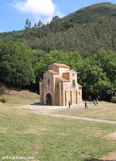 Iglesia de San Miguel de Lillo