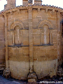 Magn&iacute;fico &aacute;bside rom&aacute;nico de la iglesia de El Salvador