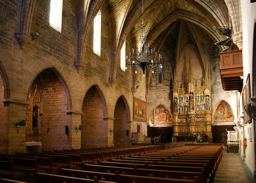 Interior de la iglesia de Sant Jaume, Alcúdia, Mallorca