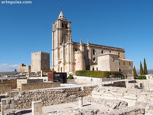 Iglesia Mayor Abacial de la Mota de Alcalá la Real
