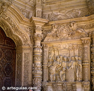 Fachada barroca de la Catedral de Santa Mar&iacute;a de Astorga