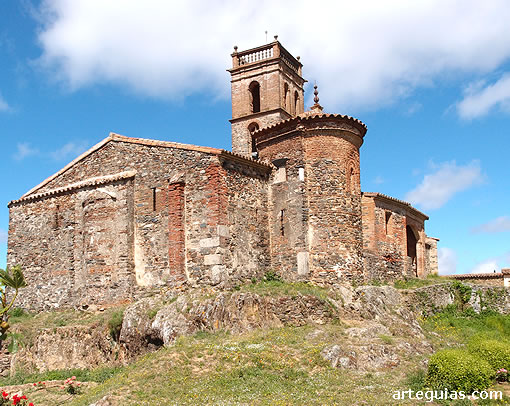 La Ermita de Nuestra Se&ntilde;ora de la Concepci&oacute;n alberga en su interior la sala de oraci&oacute;n y otras dependencias de  una mezquita califal