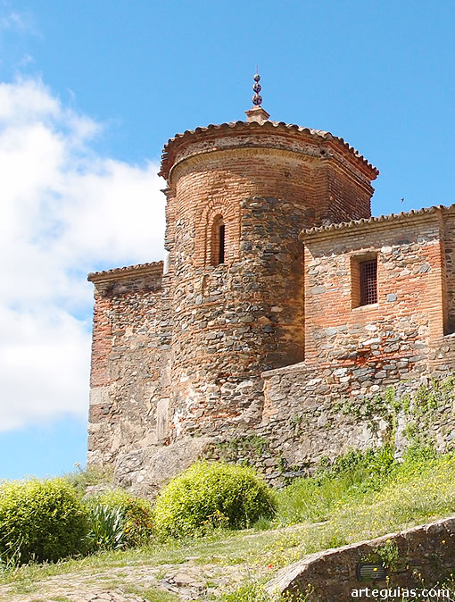 &Aacute;bside cristiano mud&eacute;jar del siglo XIII