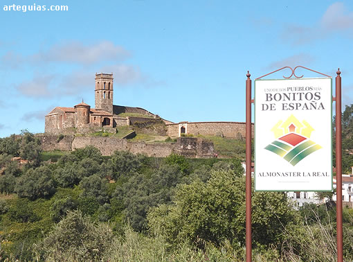 Almonaster la Real, uno de los pueblos m&aacute;s bonitos de Espa&ntilde;a