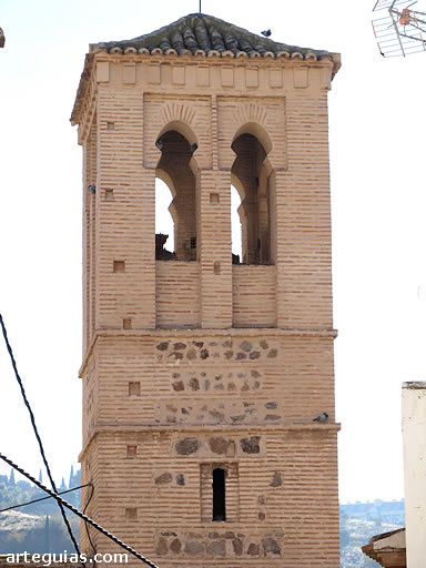 Cuerpos del campanario mud&eacute;jar de la iglesia de San Salvador