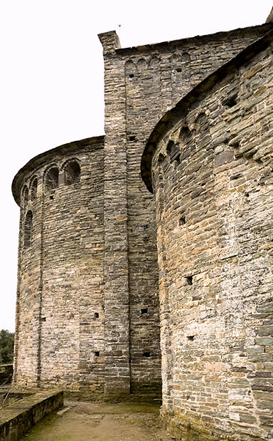 Cabecera de la iglesia despu&eacute;s de su restauraci&oacute;n
