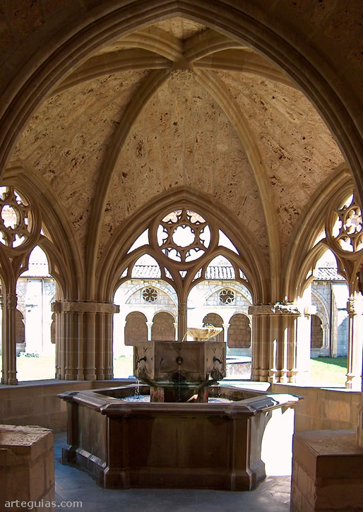 Lavatorio gótico del Monasterio de Iranzu