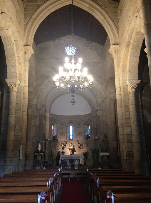 Monasterio de San Salvador de Bergondo, A Coru&ntilde;a: interior de la iglesia