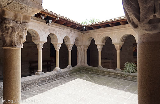 Claustro de Santa Mar&iacute;a de Llu&ccedil;&agrave;, Barcelona