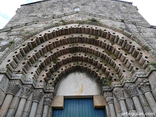 Detalle de columnas y arquivoltas