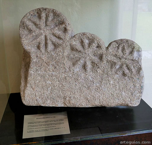 Modill&oacute;n moz&aacute;rabe de la iglesia mon&aacute;stica prerrom&aacute;nica