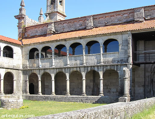 Panda norte del claustro renacentista