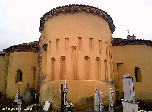 Monasterio de San Pelayo en Arenillas de San Pelayo, Palencia: exterior de la cabecera