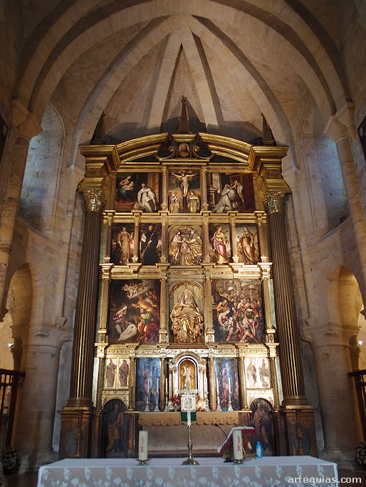 Retablo colocado en la capilla mayor de la iglesia monastica