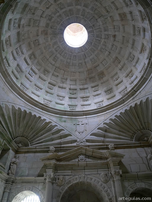 C&uacute;pula y trompas de la sacrist&iacute;a
