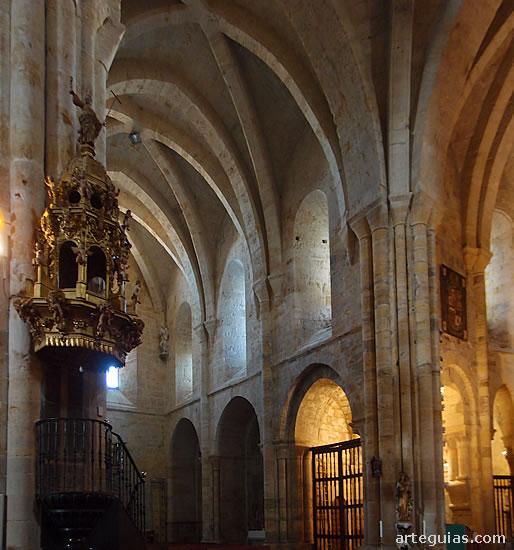 Transepto de la iglesia del Monasterio de Fitero, Navarra