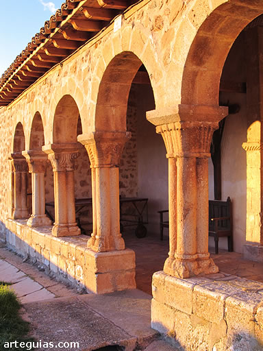 Exterior del p&oacute;rtico