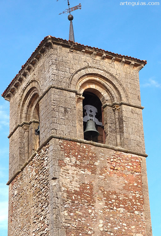 Iglesia de Caballar: torre campanario