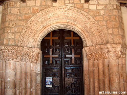 Las partes interiores de la puerta de Languilla fueron rebajados