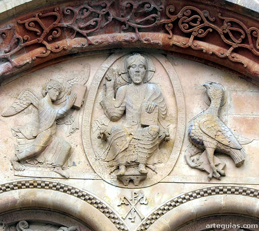 Portada de Santa Fe de Morla&agrave;s: Cristo en Majestad, crism&oacute;n y parte del Tetramorfos