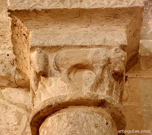 Capitel de cuadrúpedos