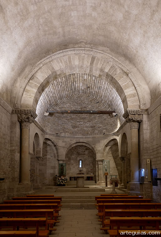 Interior de la cabecera. Porqueres