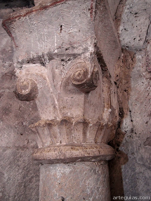 Capitel románico del ábside