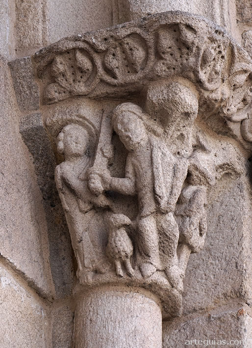 Iglesia de Santiago, A Coru&ntilde;a: capitel de la puerta occidental