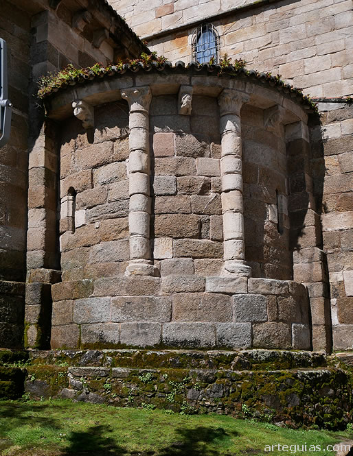 &Aacute;bside norte de la iglesia de Santiago, A Coru&ntilde;a