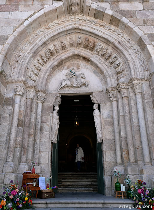 Gran portada occidental