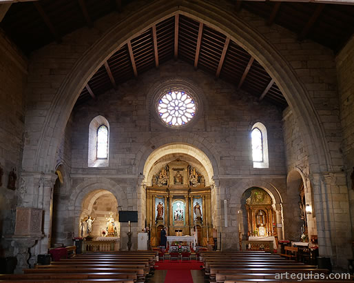 Interior de la iglesia de Santiago
