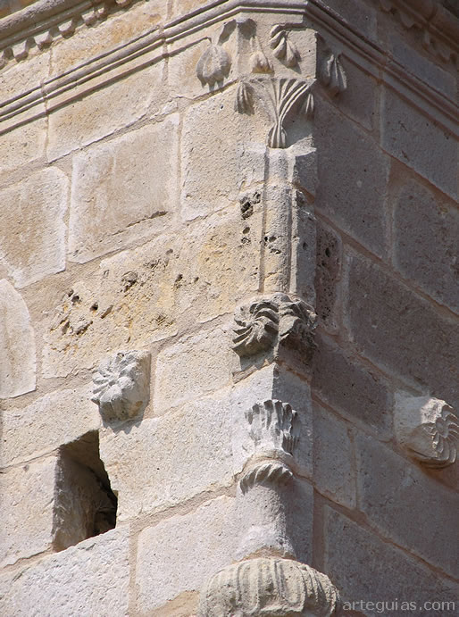 Decoraciión del campanario barroco