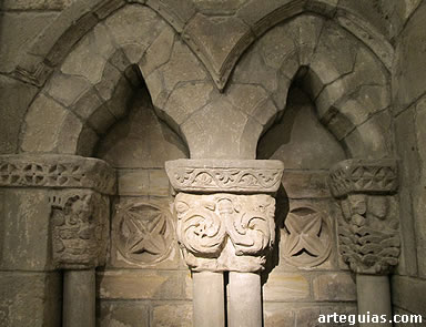 Arquer&iacute;a mural norte