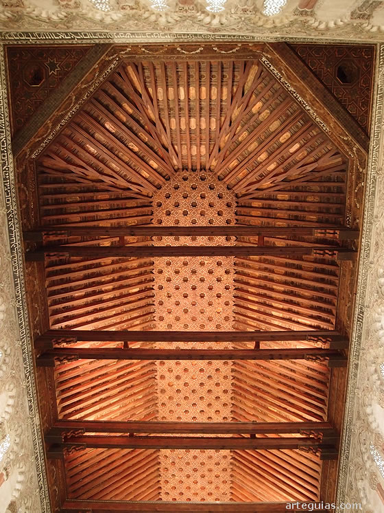 Artesonado de la Sinagoga del Tr&aacute;nsito, Toledo