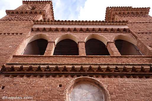 Iglesia fortaleza de Torralba de Ribota, Zaragoza