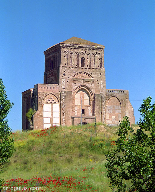 Iglesia de un monasterio hoy conocido como La Lugareja, &Aacute;vila