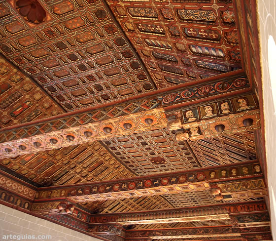 Techumbre de par y nudillo de la catedral de Teruel