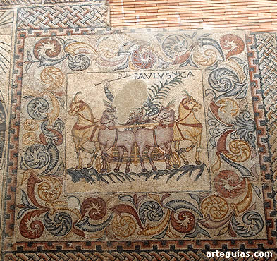El mosaico de los Aurigas es de los m&aacute;s espectaculares del Museo Nacional de Arte Romano de M&eacute;rida