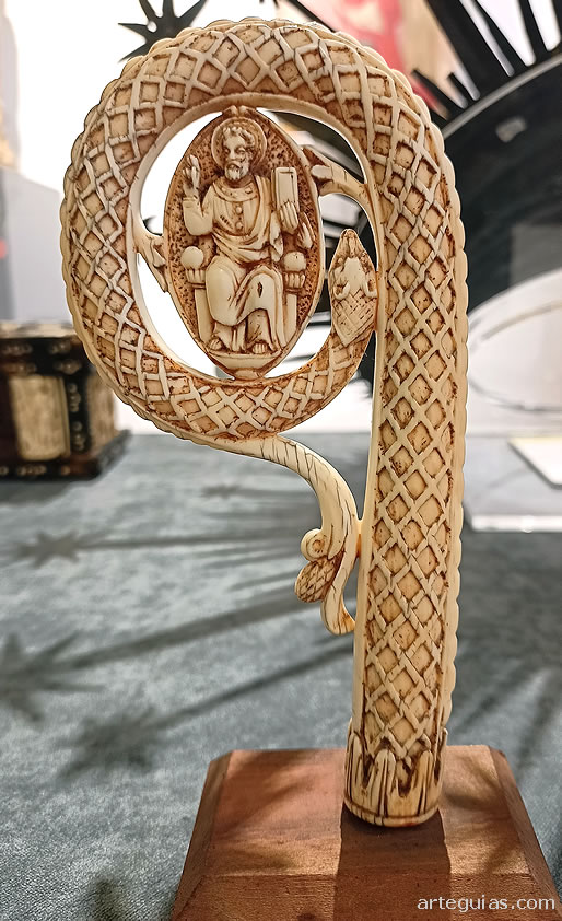 B&aacute;culo de marfil