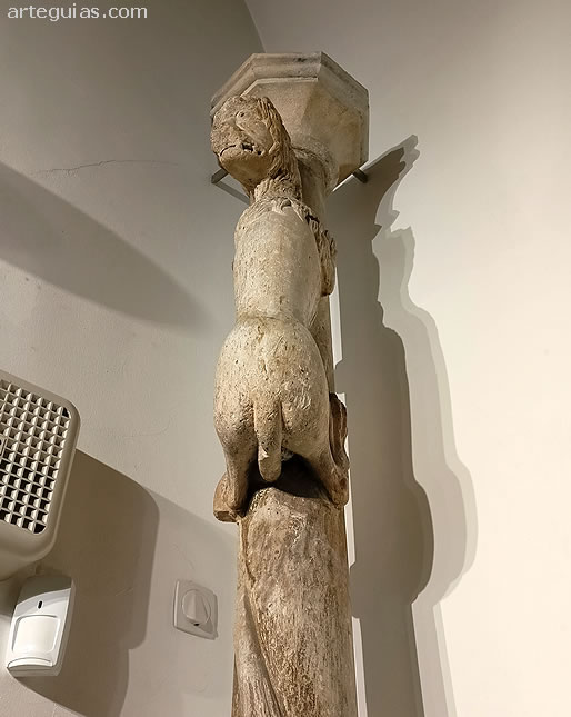 Columna de la leona. Museo de Arte de Girona