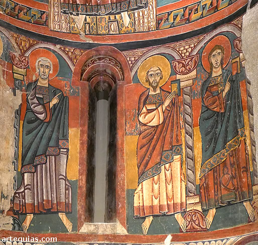 Museo Nacional de Arte de Catalu&ntilde;a: detalle de las pinturas de Santa Mar&iacute;a de Ta&uuml;ll