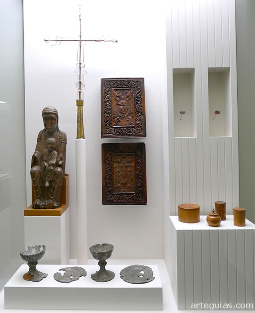 Una de las vitrinas del museo