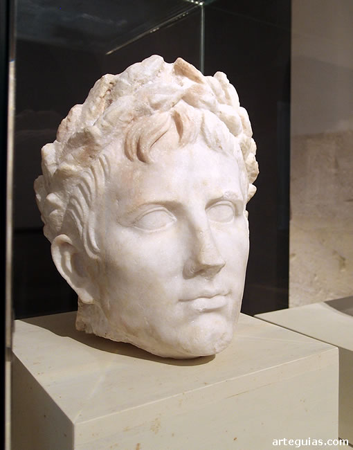 Cabeza de m&aacute;rmol de Octavio Augusto