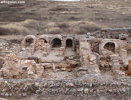 Yacimiento Arqueol&oacute;gico de C&aacute;stulo: Termas