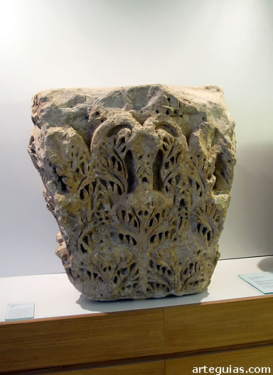 Capitel de una pilastra