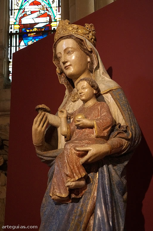 Una de las piezas m&aacute;s importantes del museo: la Virgen Blanca