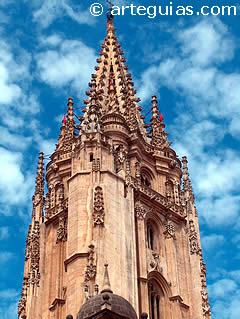 Torre de la catedral de Oviedo