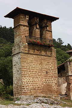 Santa Mar&iacute;a del Yermo, en el entorno de Santa Luc&iacute;a de Llodio